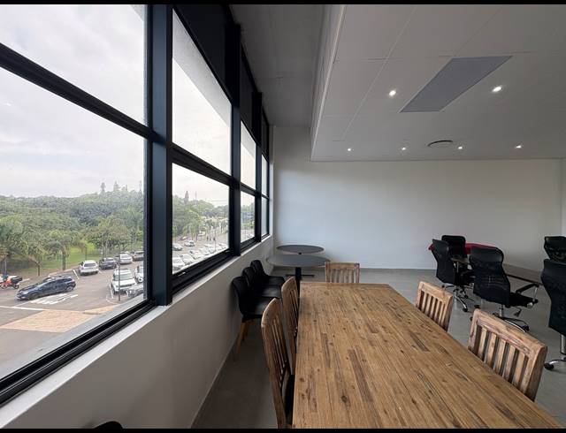 76M² RETAIL TO LET IN BALLITO CENTRAL